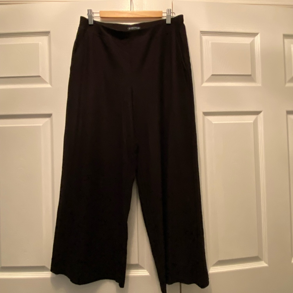 Eileen Fisher Size S/P stretch crepe wide leg pants w pockets, machine washable.